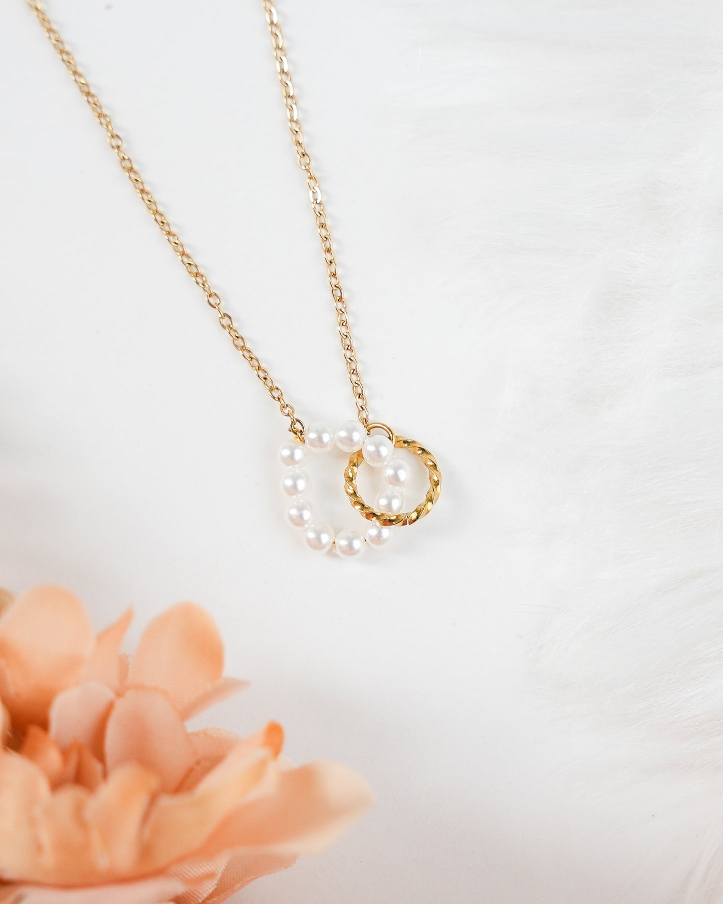 قلادة لولو | LuLu Necklace